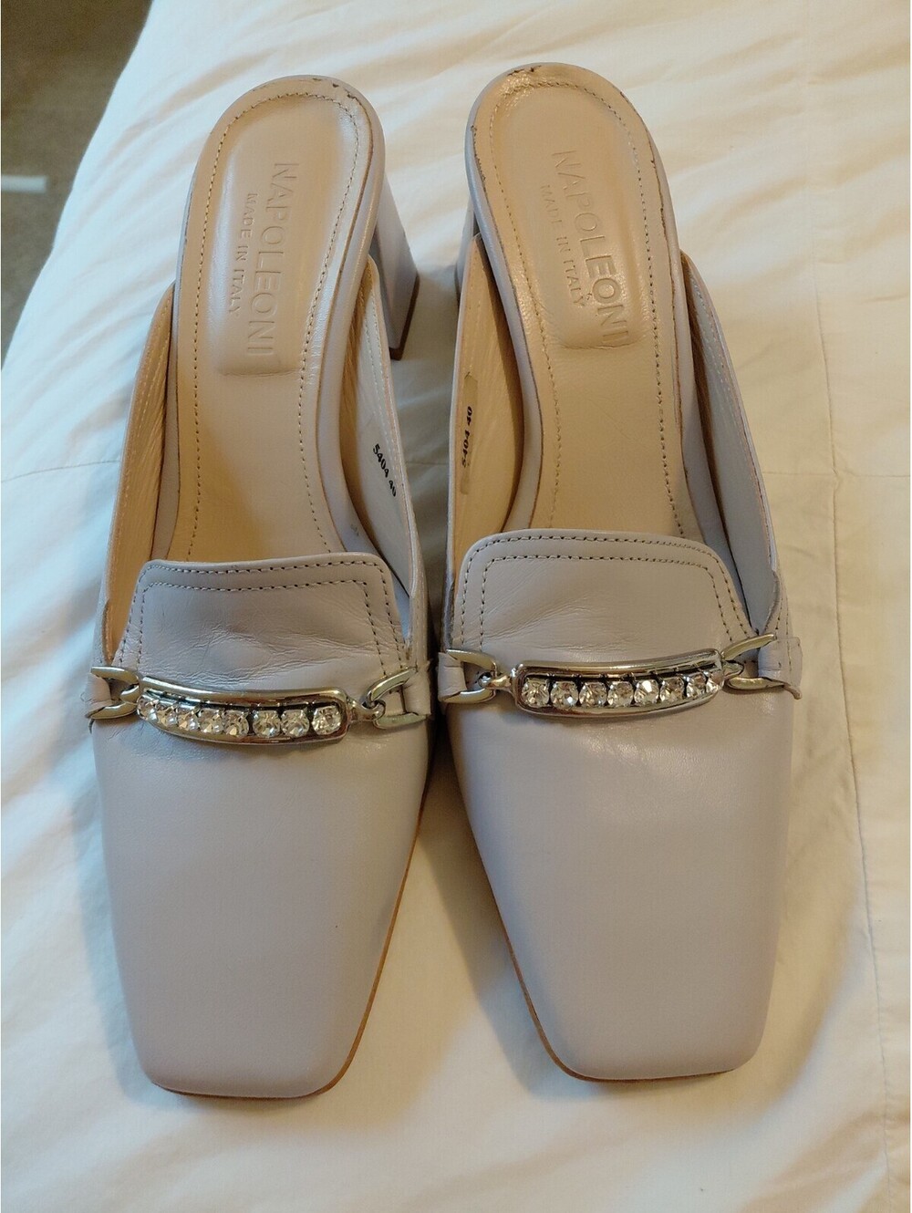 Napoleoni Ladies Slip Ons Size 40 Beige With Tint Of Violette EUC ##632